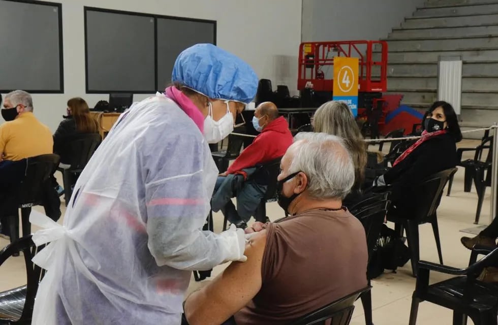 Nueva jornada de vacunación contra el Covid-19, este miércoles en Carlos Paz.