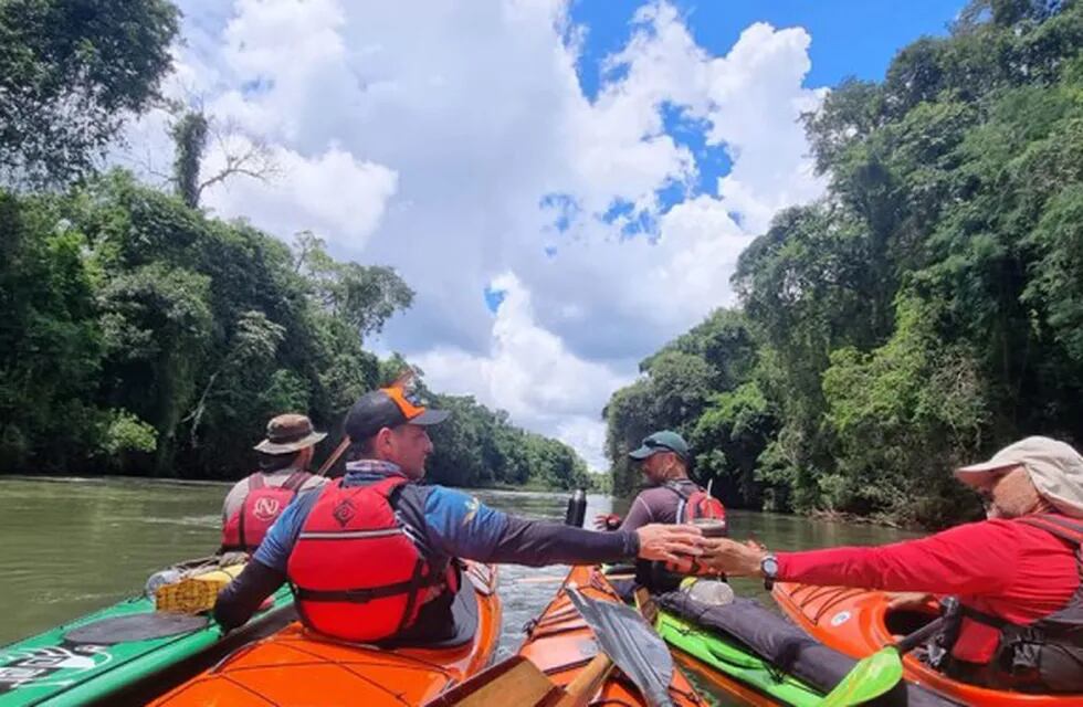Llega al norte misionero la travesía náutica Andresito-Cataratas del Iguazú.