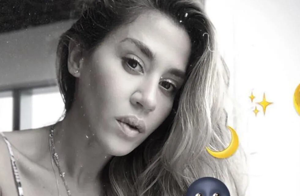 Jimena Barón mostró su vestidor con una foto en musculosa y colaless (Foto: Instagram)