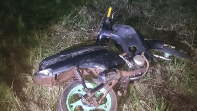 Un motociclista lesionado tras colisionar con un vehículo en Colonia Alberdi