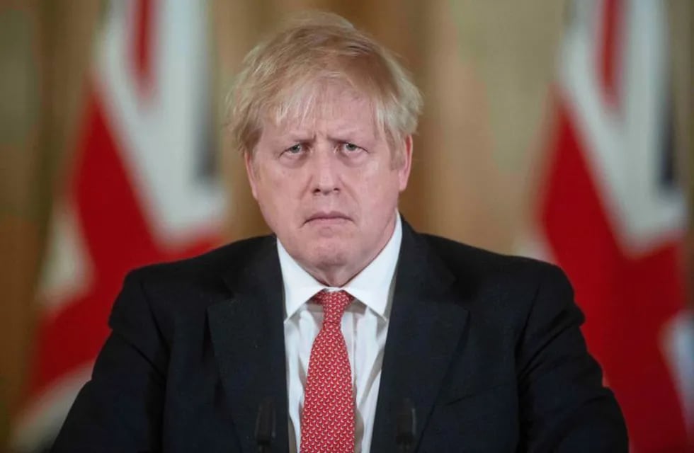 London (United Kingdom), 20/03/2020.- (FILE) British Prime Minister Boris Johnson speaks at a coronavirus news conference inside number 10 Downing Street in London, Britain, 20 March 2020 (re-issued 05 April 2020). According to reports on 05 April 2020, British Prime Minister Boris Johnson was admitted to hospital ten days after being tested positive for coronavirus Covid-19. (Reino Unido, Londres) EFE/EPA/JULIAN SIMMONDS / POOL