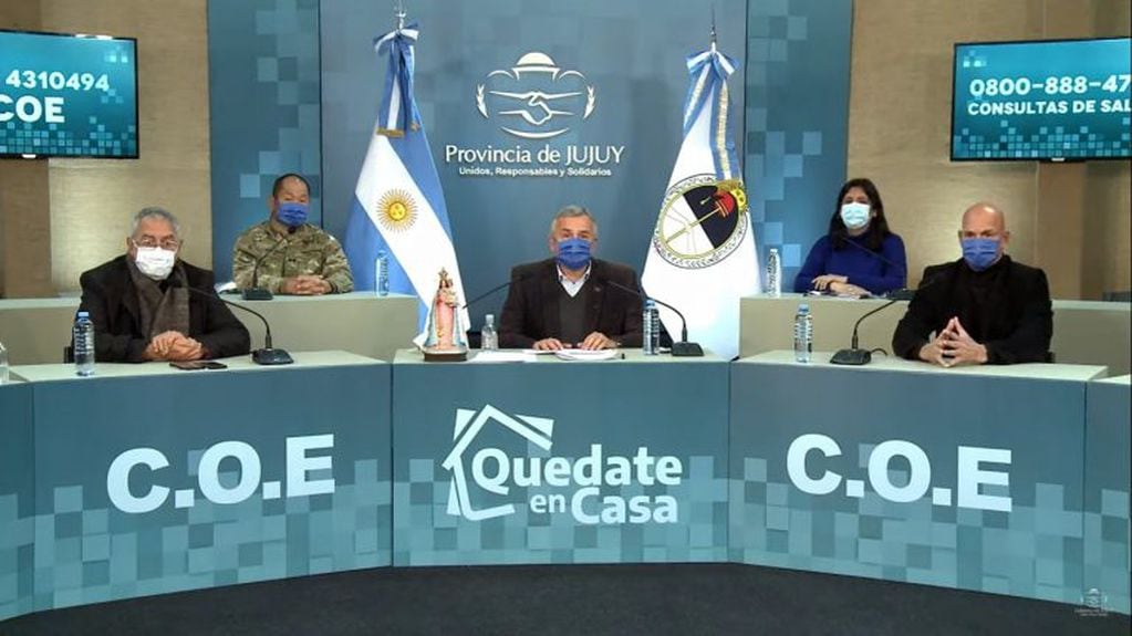Los principales miembros del COE Jujuy ofrecieron esta noche el informe N° 175.