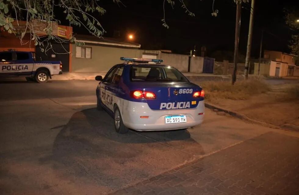 La Policía desactivó una fiesta en una vivienda en barrio Banda Norte.