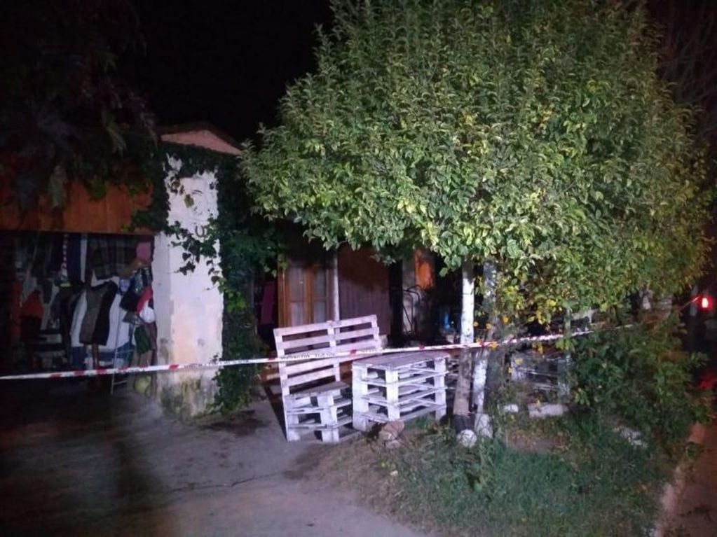El incendio costó la vida de una madre y su hijo en Villa Reducción en Córdoba. (Policía de Córdoba)