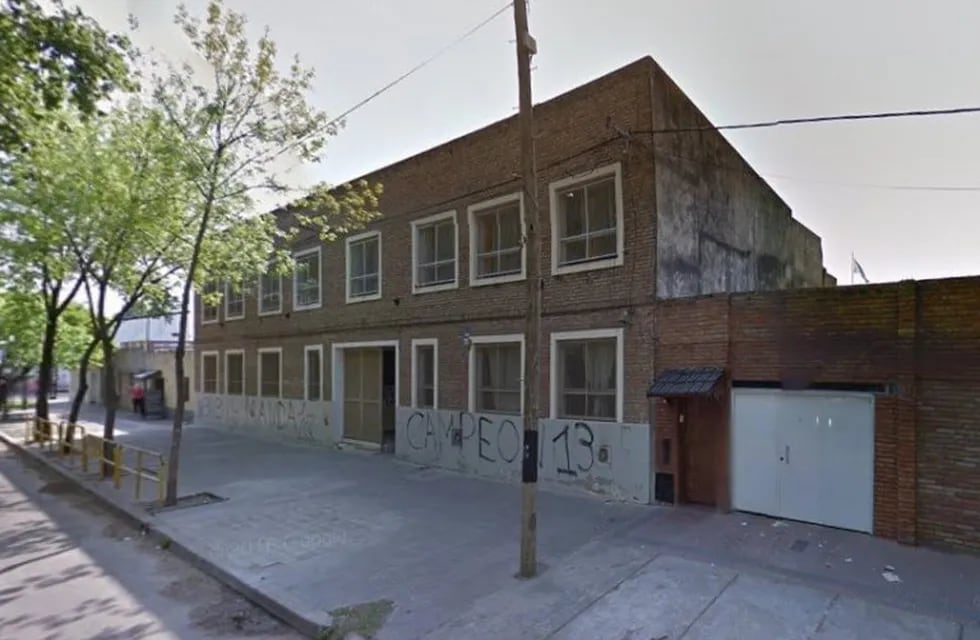 El establecimiento ubicado en Sucre al 1400 permanecerá sin actividad. (Google Street View)