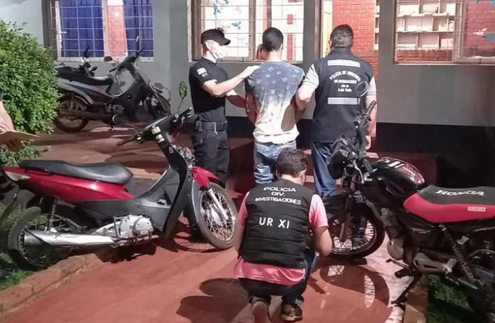 Tras dos procedimientos en las localidades de Guaraní y Alberdi, uniformados de la Unidad Regional II secuestraron dos motocicletas, que fueron robadas en Oberá.
