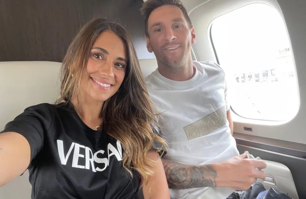 Antonela y Messi en el viaje a Paris, para arrancar una nueva aventura. (Instagram Antonela Roccuzzo).