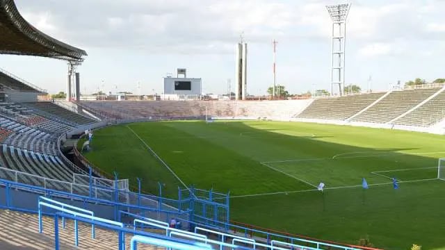 Adelantaron el partido Aldosivi - Patronato por un robo en el Estadio Minella