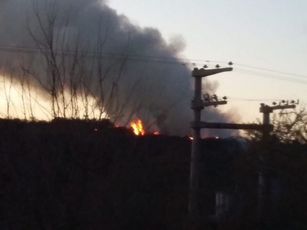 2° Incendio en la planta de tratamiento de residuos de Unquillo (Foto: Alejandra Rodiño)