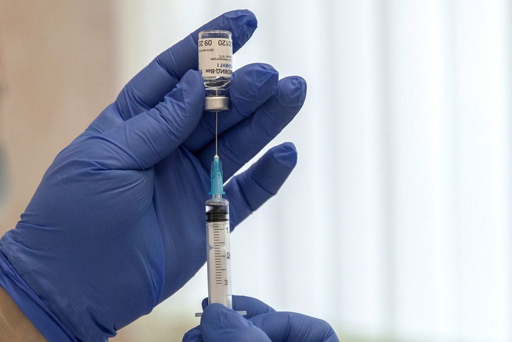 Las primeras dosis llegaron el jueves a Ezeiza y son parte de la primera etapa del proceso de vacunación en todo el país.
