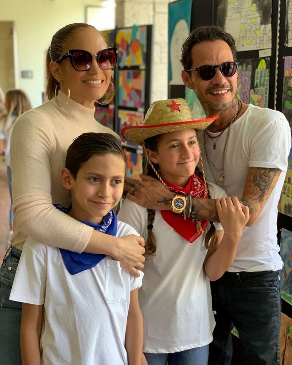 Jennifer Lopez, Marc Antony y sus dos hijos (Foto: Instagram)