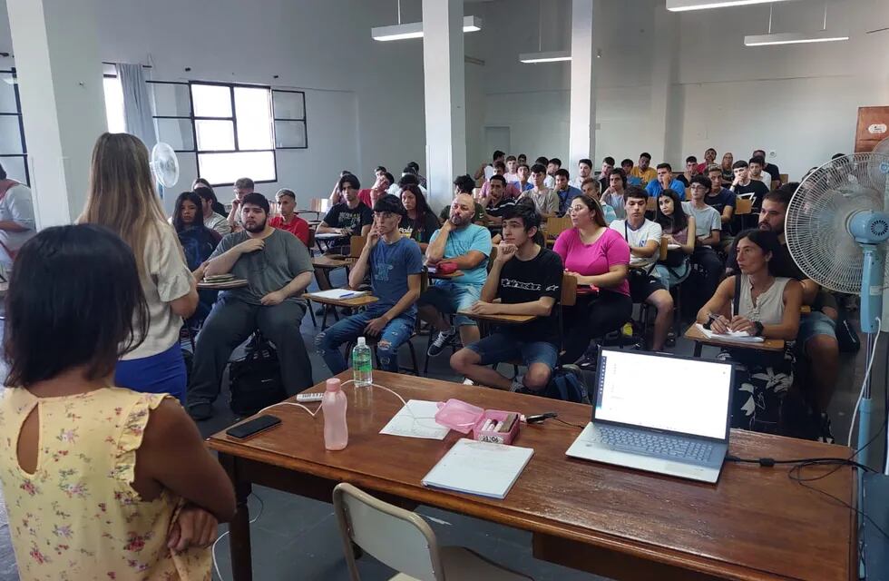 Tres Arroyos, inició el Curso de Ingreso de la Tecnicatura Universitaria en Desarrollo de Aplicaciones Informáticas en Cresta