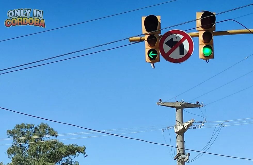 Confuso cartel en la localidad de La Calera se volvió viral y generó polémica en las redes sociales.