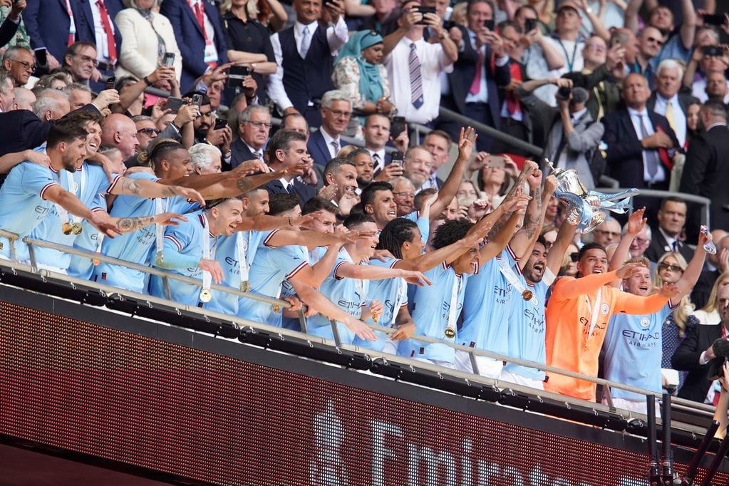 Manchester City se quedó con la FA Cup (AP)