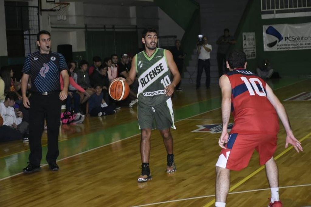 Ezequiel Pordomingo destacado en Altense