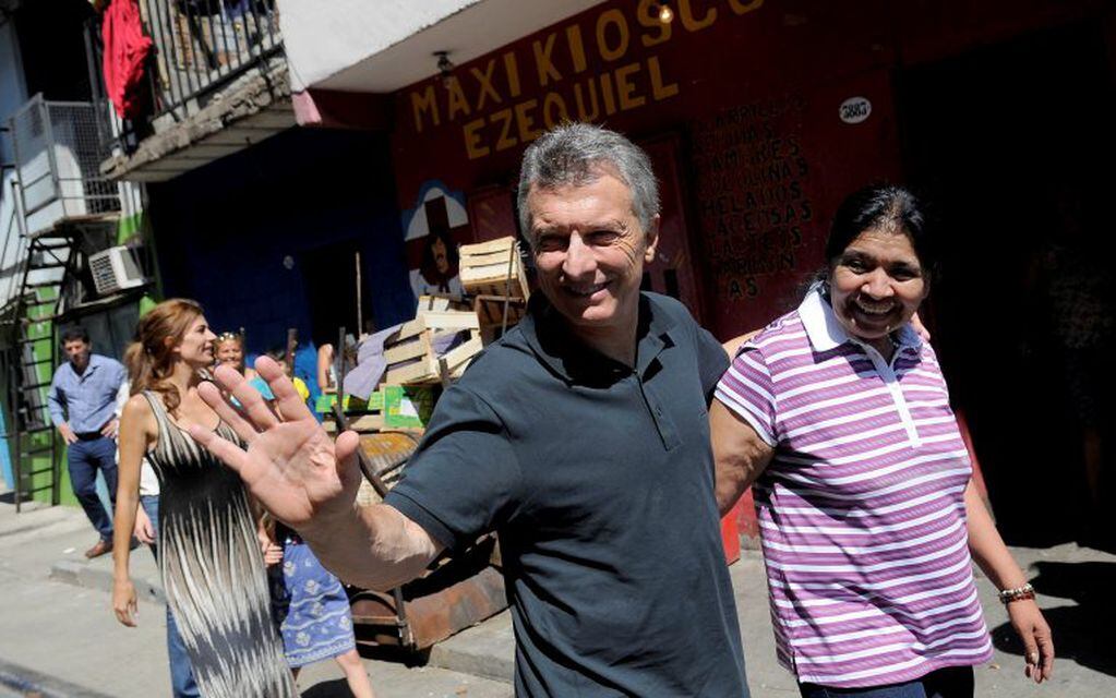 Mauricio Macri durante su visita al comedor de Margarita Barrientos en 2016. (Foto: DYN/PABLO AHARONIAN)