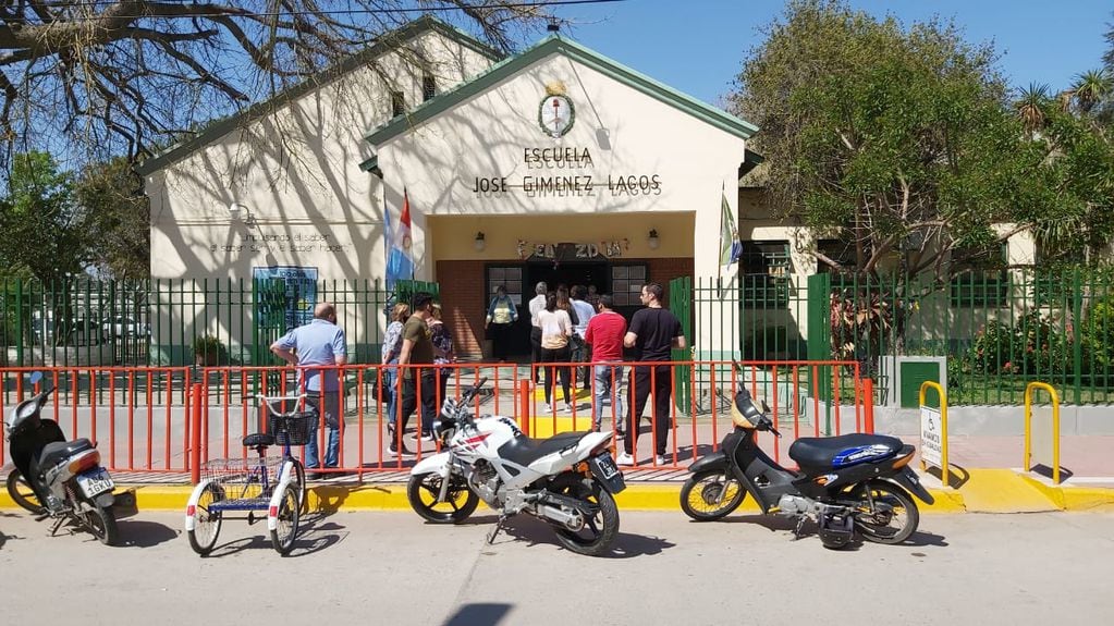 Escuela José Giménez Lagos Arroyito