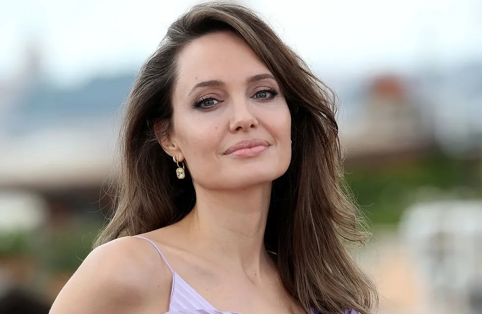 Angelina Jolie marcó un récord al abrirse su cuenta de Instagram y compartir una carta de una niña afgana