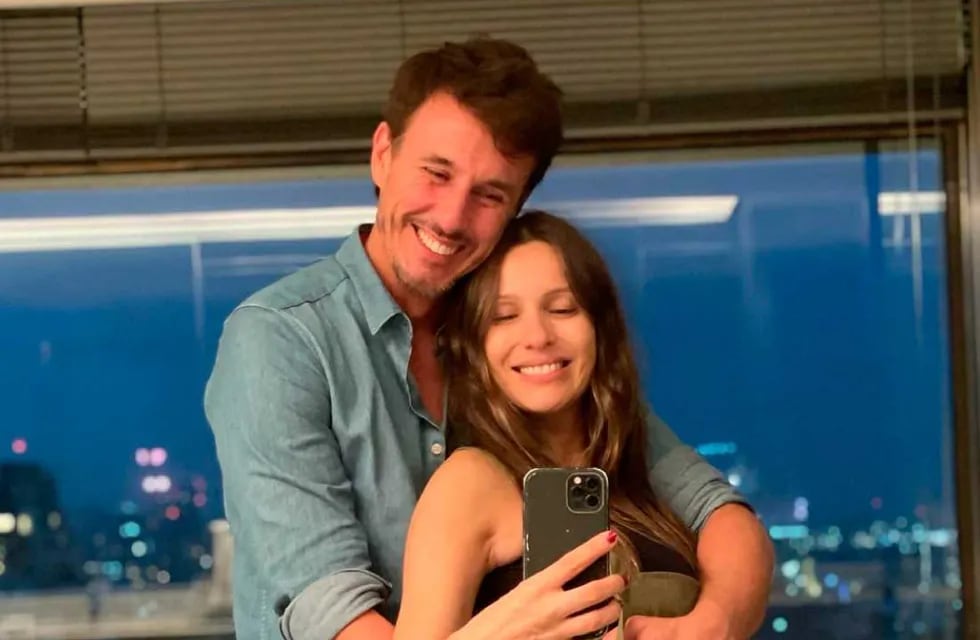 "Robert", como le dice Pampita, feliz junto a su esposa. (Instagram Roberto García Moritán)