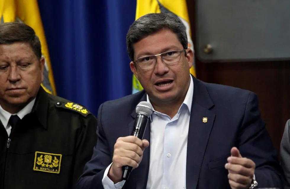 El ministro de Interior César Navas