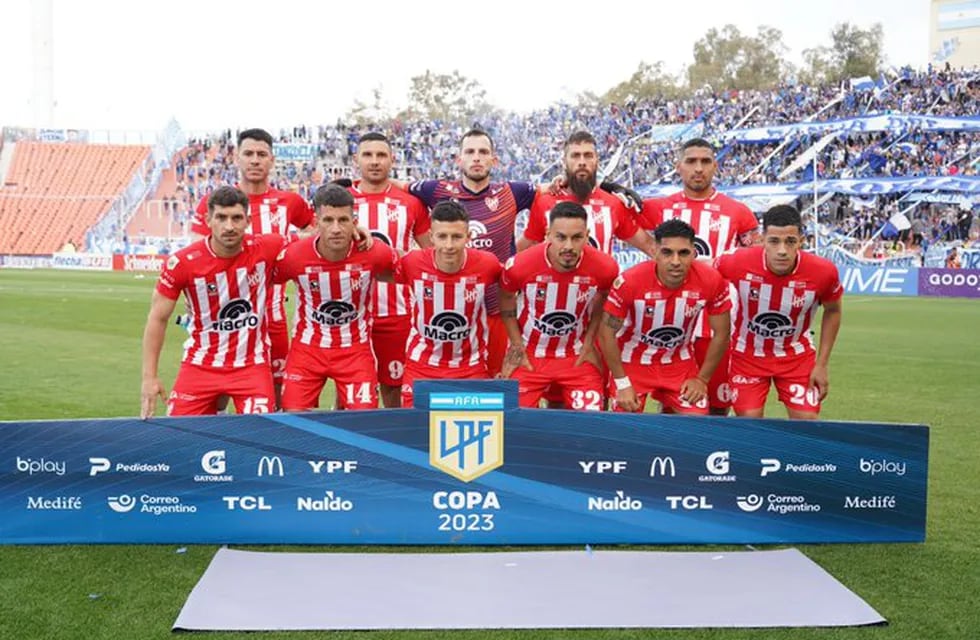 La formación inicial de Instituto, en su visita a Godoy Cruz de Mendoza, por la fecha 7 de la Copa de la Liga Profesional (Prensa Instituto).