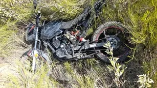 Hallaron en un descampado de Los Corralitos la moto robada a Juan Vela