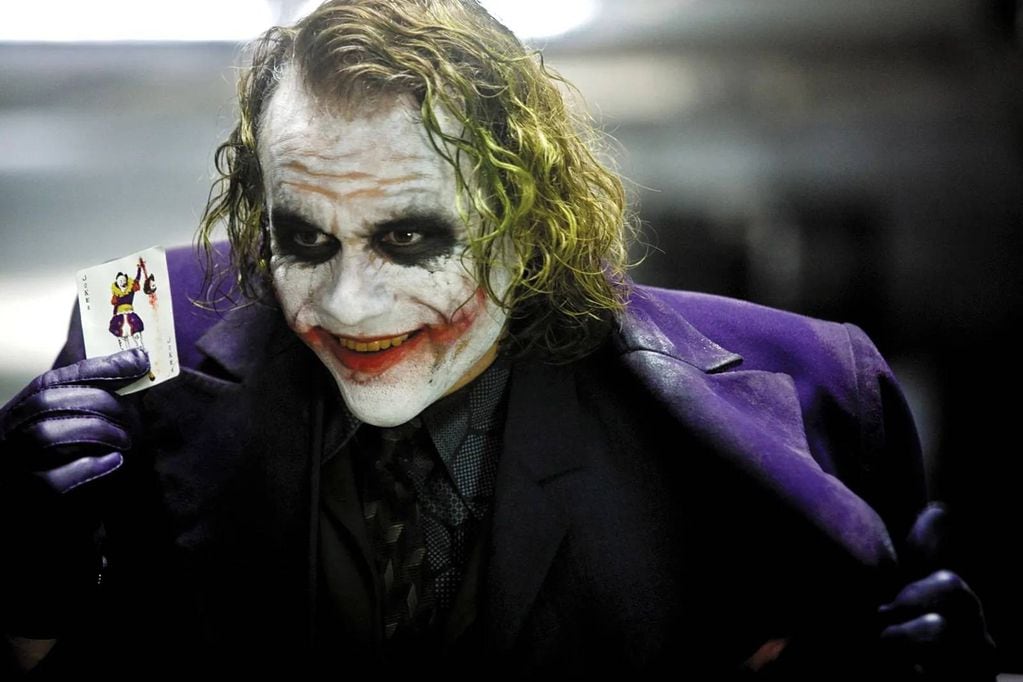 The Joker interpretado por Heath Ledger.