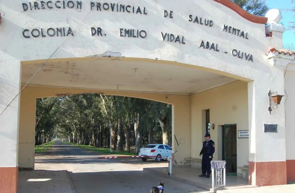 Dos pacientes fueron trasladados al hospital Domingo Fúnes, en buen estado de salud.