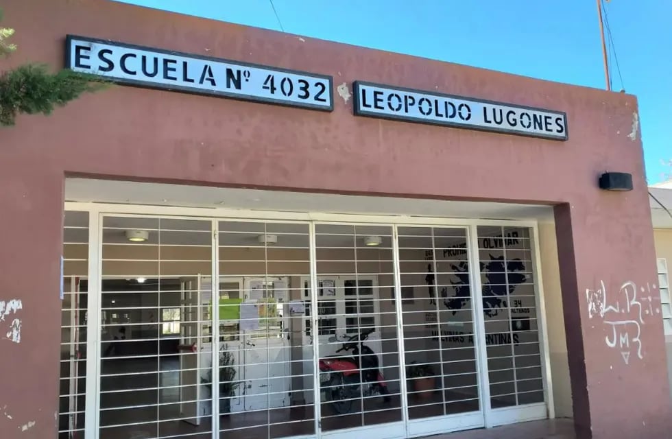 Los alumnos que consumieron veneno para cucaracha estaban en la escuela Leopoldo Lugones.