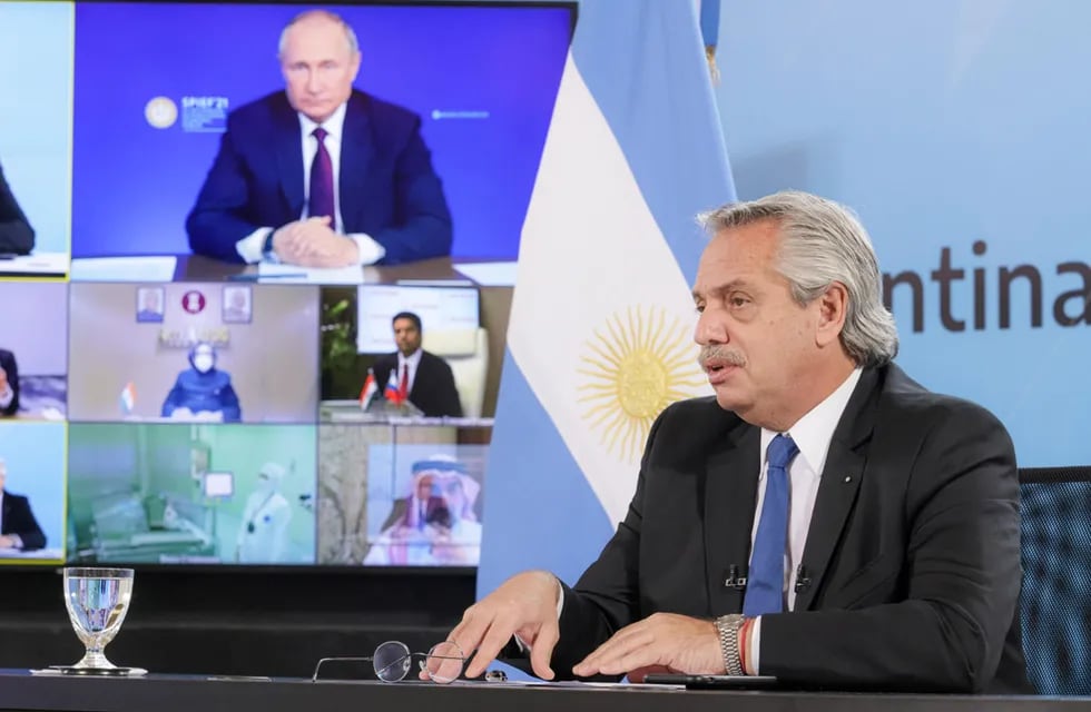 El presidente Alberto Fernández en una videoconferencia con su par de la Federación Rusa, Vladímir Putin (Presidencia de la Nación)
