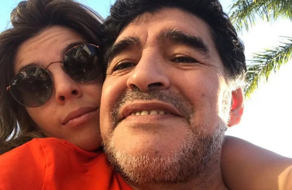 Diego Maradona y Dalma Maradona.