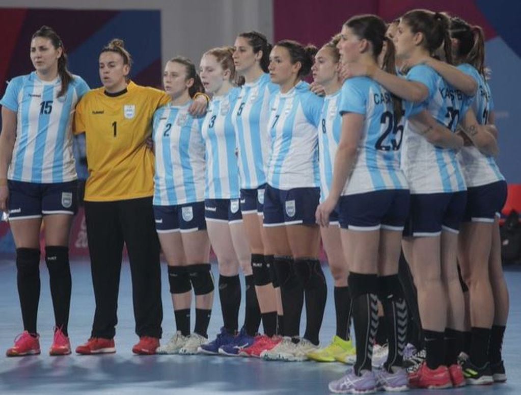 La Selección Femenina de Handball ganó en su debut (Foto: COA)