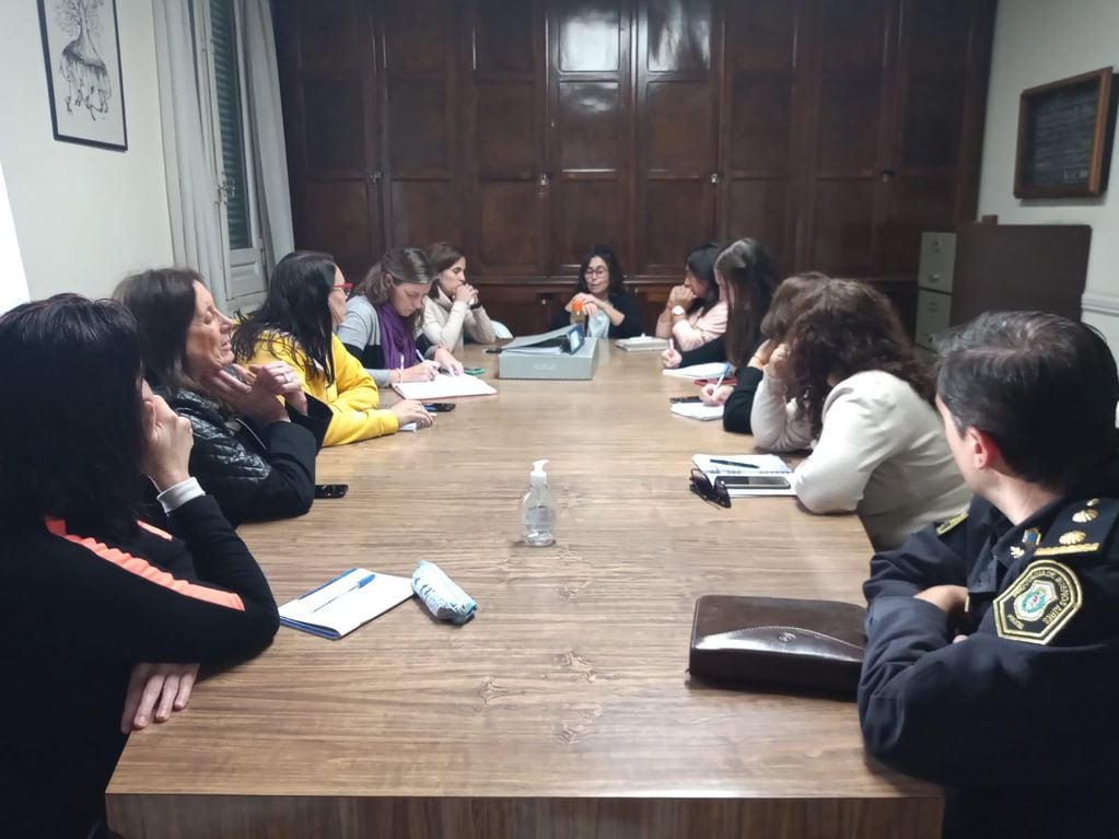 Reunión de la Mesa Intersectorial de Mujeres de Tres Arroyos