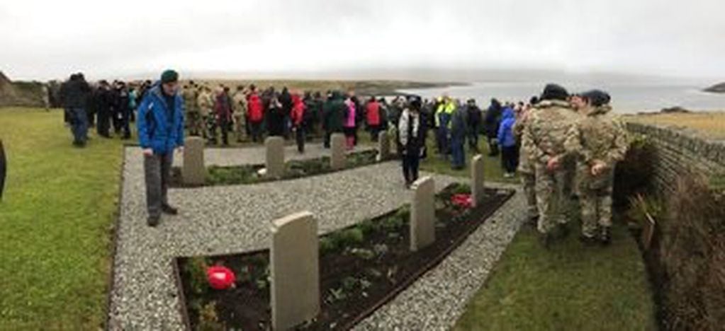 Así, la comunidad de las Malvinas recordó el desembarco de tropas británicas sucedido el 21 de mayo de 1982.