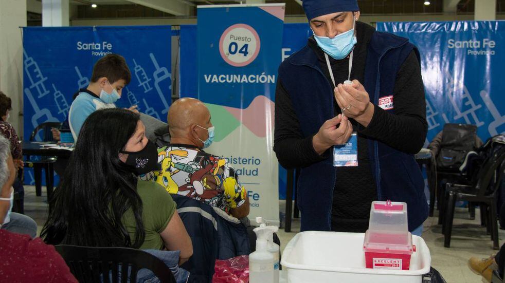 El Ministerio de Salud informó que ya se aplicaron 8.850.406 dosis de la vacuna en la provincia.