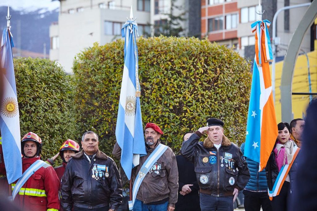 Homenajearon en Ushuaia a los tripulantes del Crucero ARA General Belgrano