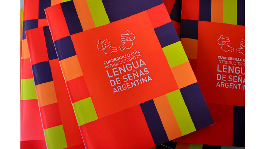 Se presentará el Cuadernillo Introductorio de Lengua de Señas Argentina en la Feria del Libro de Tres Arroyos