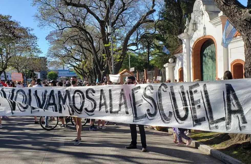 Los Padres Organizados realizaron varias protestas en Córdoba.