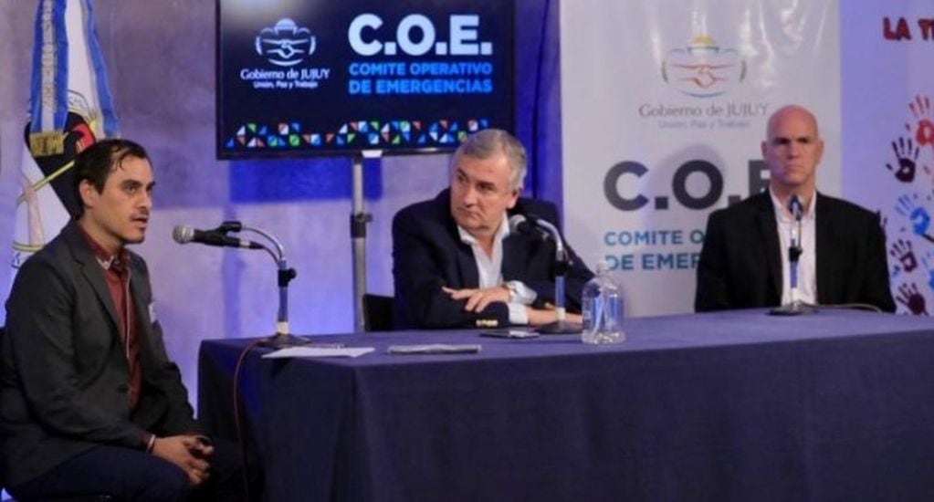 El director del COE, Omar Gutiérrez, informó que la paciente con coronavirus internada en el hospital "San Roque" "continúa con excelente evolución".