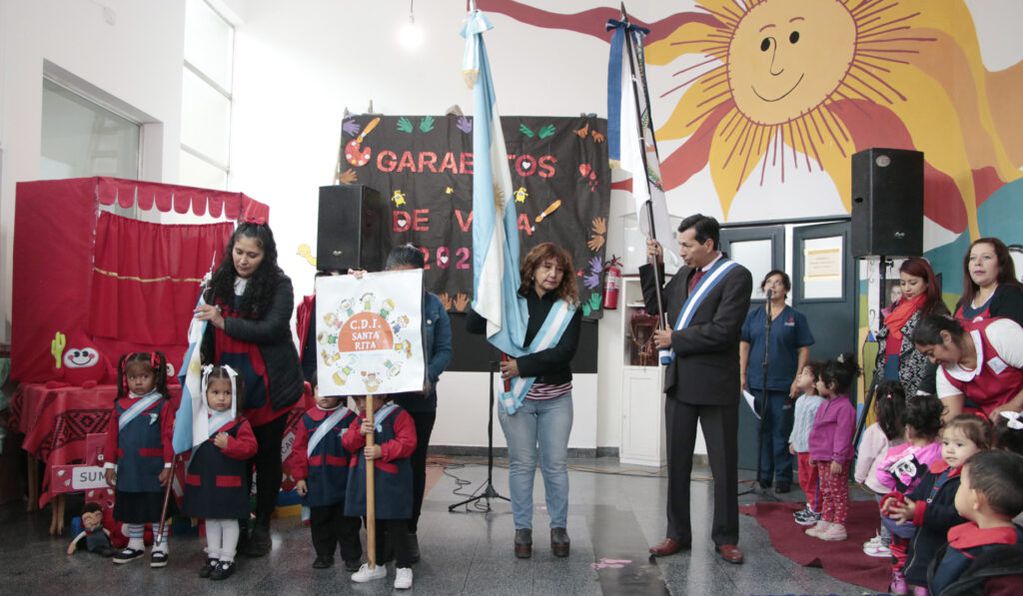 La comunidad escolar del CDI municipal "Santa Rita" acompañó la iniciativa del "Proyecto Garabato" para la promoción de la hemodonación.