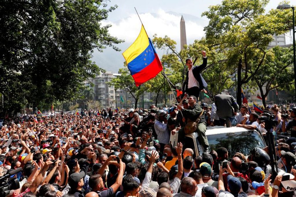 Juan Guaido, presidente encargado de una Venezuela dolida por la profunda crisis que atraviesa (REUTERS).