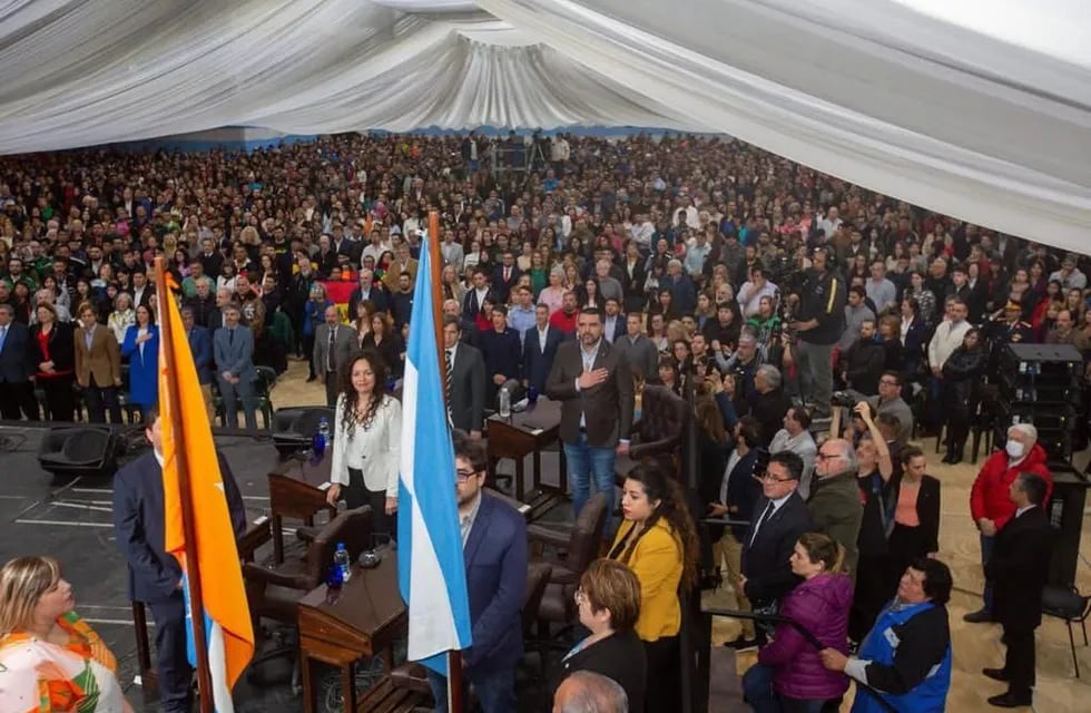 Histórico momento: Ushuaia juró por la nueva Carta Orgánica Municipal