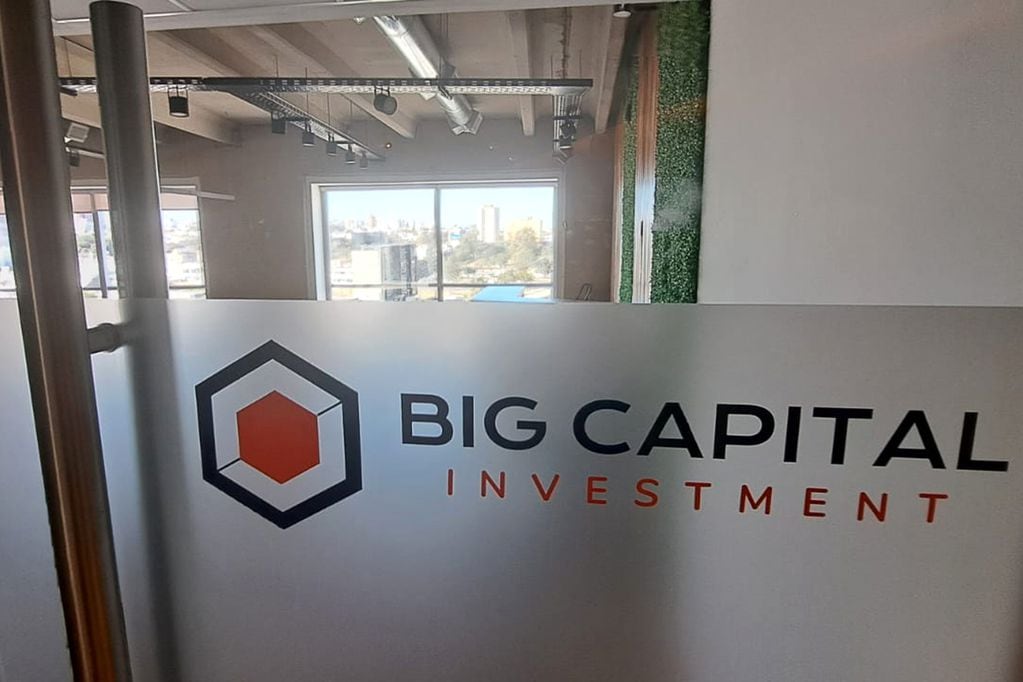 Big Capital, uno de los fondos que manejaba Wenance, dejó sus oficinas en el edificio de Capitalinas, en el centro de la ciudad de Córdoba. (La Voz)