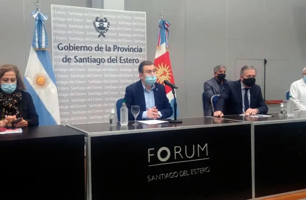 El gobernador anunció las medidas para Tucumán.