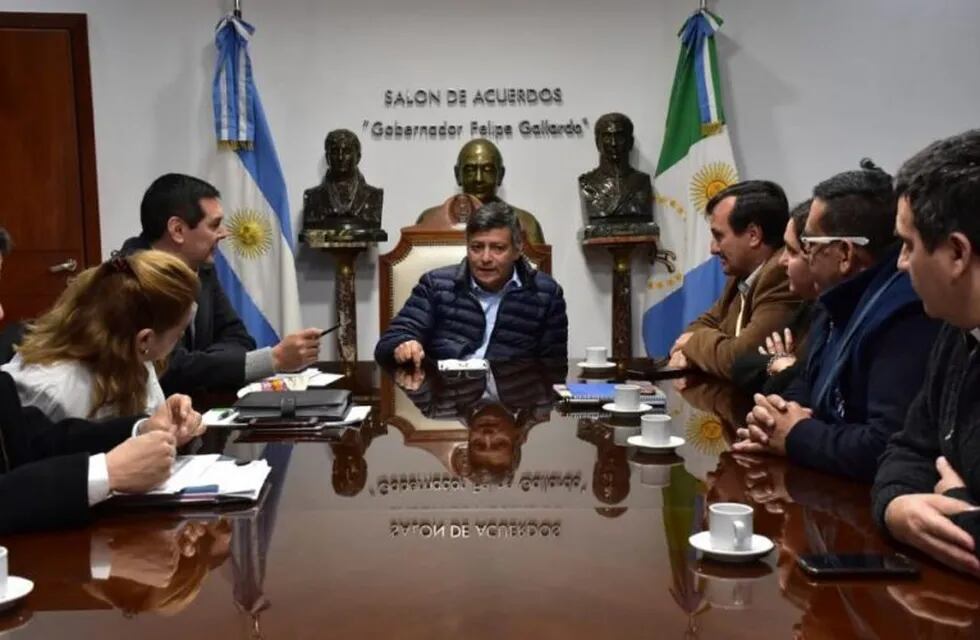 Domingo Peppo se reunió con representantes de escuelas privadas. (Foto: @domingopeppo)