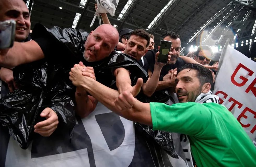 Gianluigi Buffon se despidió de Juventus con un triunfo.