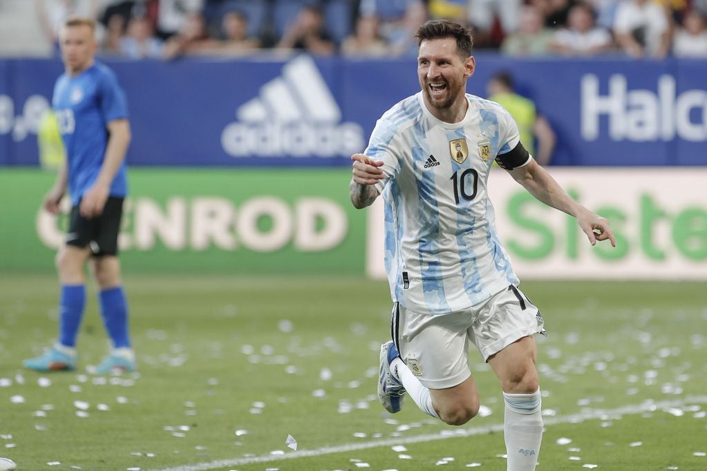 Lionel Messi fue el protagonista de los memes por sus cinco goles ante Estonia.