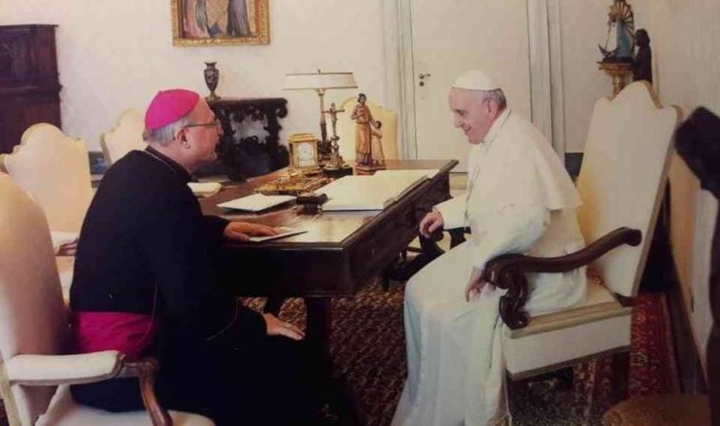 Papa Francisco y Obispo de Catamarca Urbanc