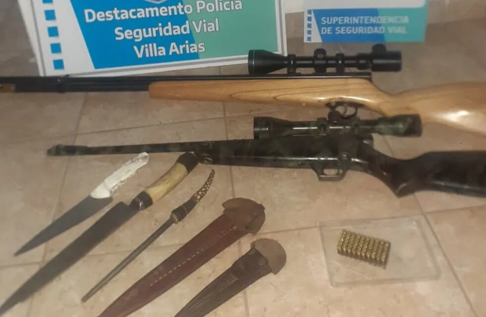 Policía Vial aprehendió a tres hombres por cazar ilegalmente y tener armas