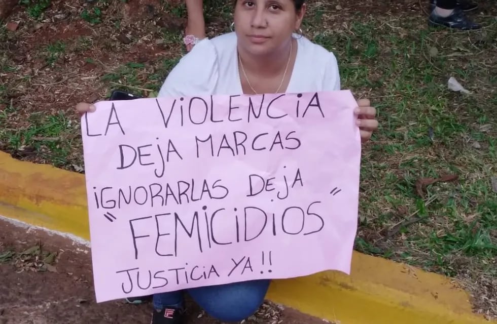 Marcharon pidiendo justicia por las víctimas del doble femicidio en San Antonio.